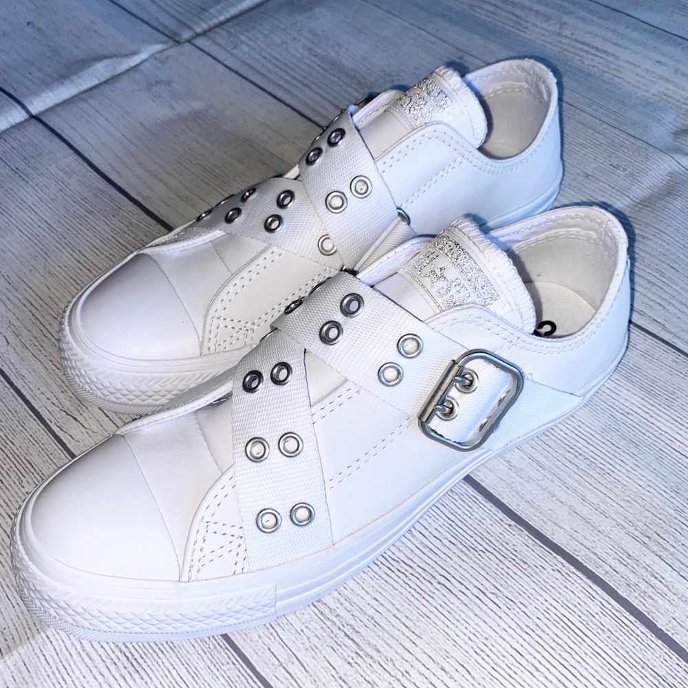 Converse White Utility Strap Sneakers Size 7